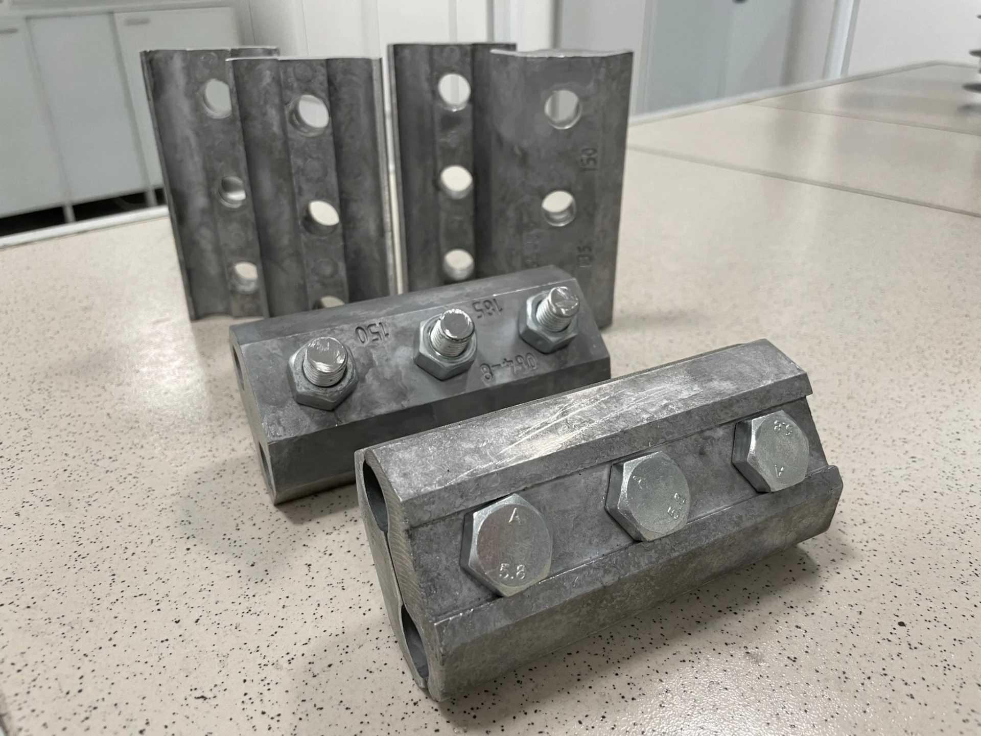 Aluminum alloy