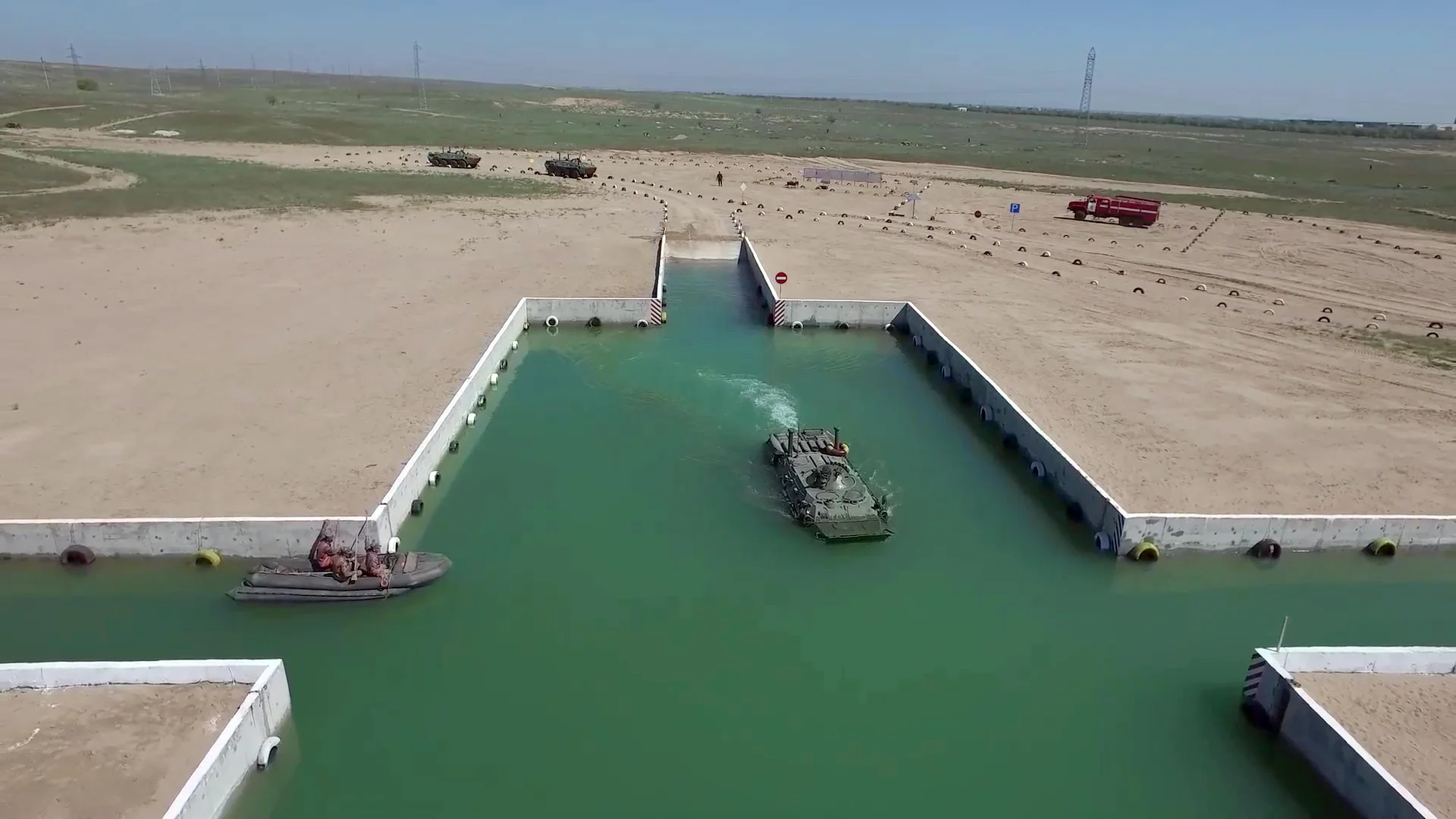 Water-crossing training facility