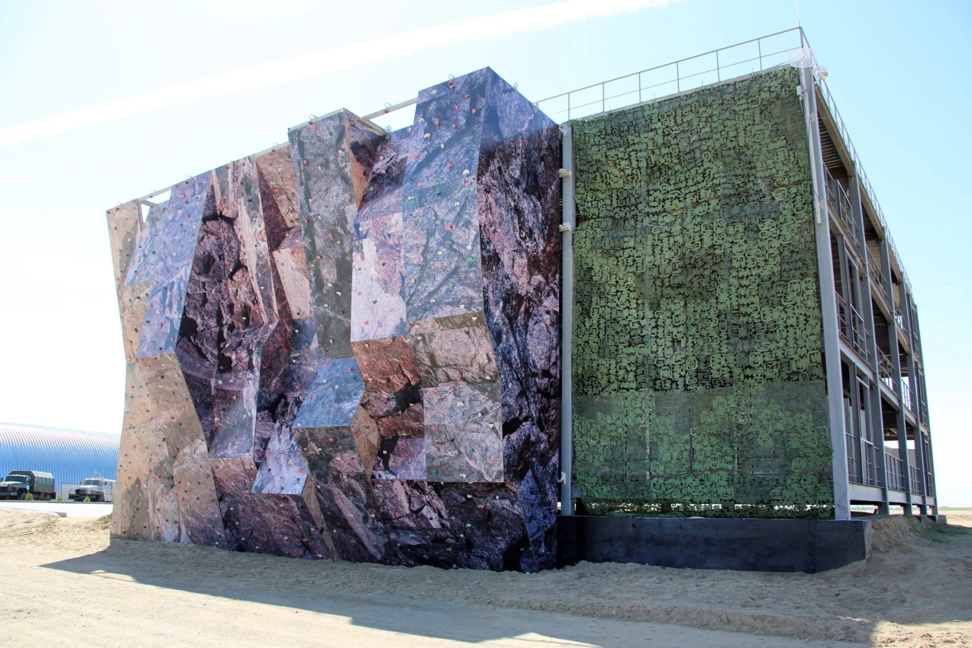Climbing wall